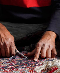 رفو گری قالی در قالیشویی اندرزگو